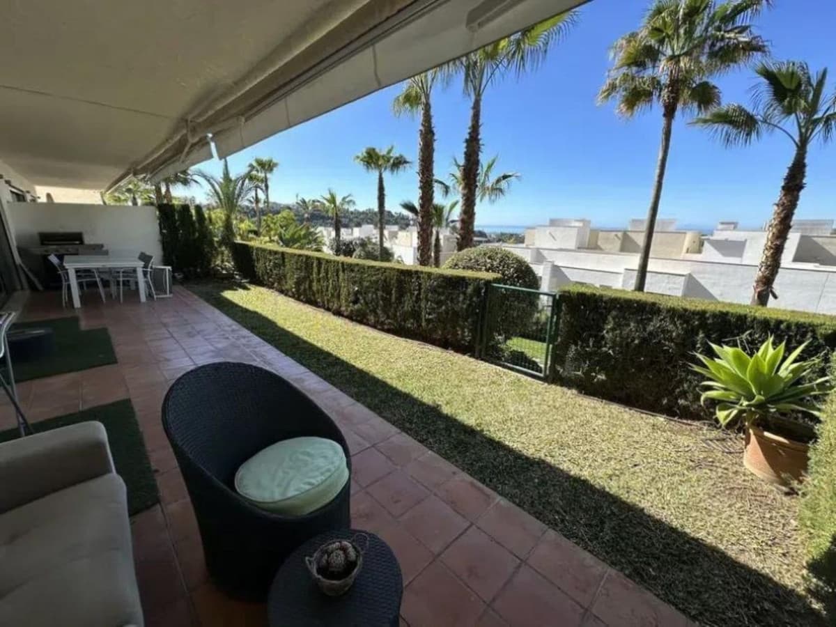 Ground Floor Apartment in Marbella — photo 3 of 10