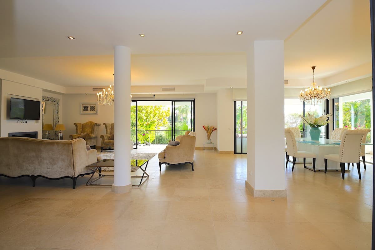 Detached Villa in Nueva Andalucía — photo 6 of 10