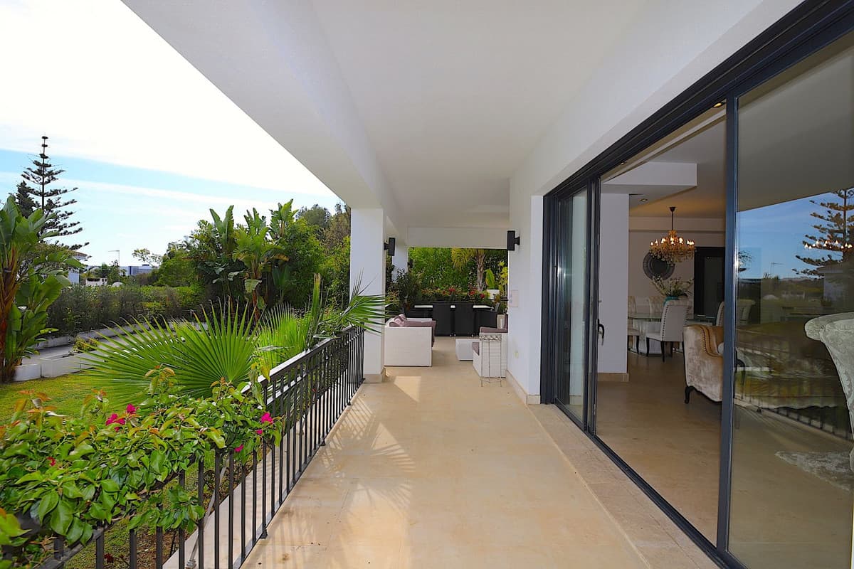 Detached Villa in Nueva Andalucía — photo 10 of 10