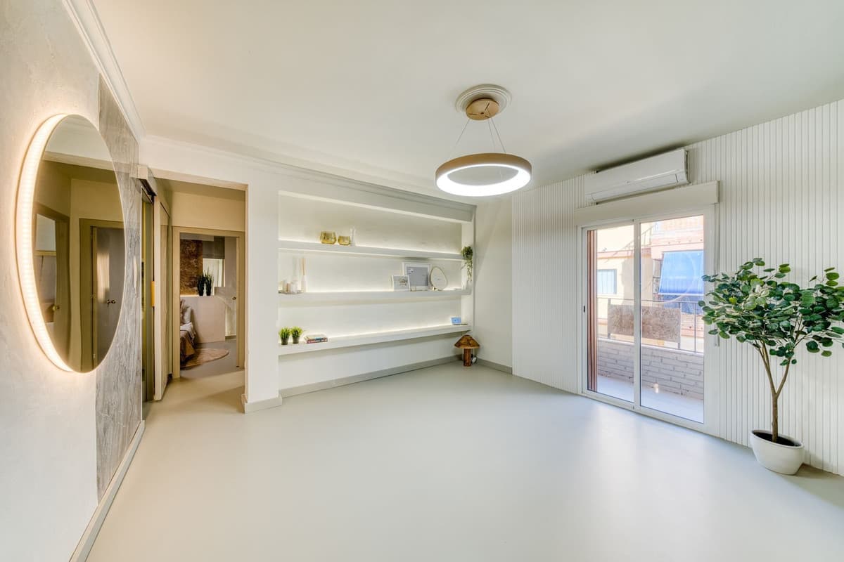 Middle Floor Apartment in Fuengirola — photo 2 of 10