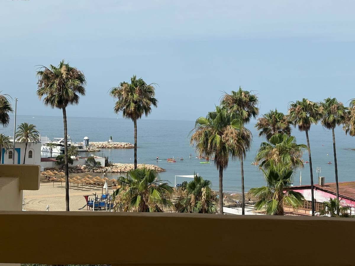 Middle Floor Apartment in Marbella — photo 10 of 10