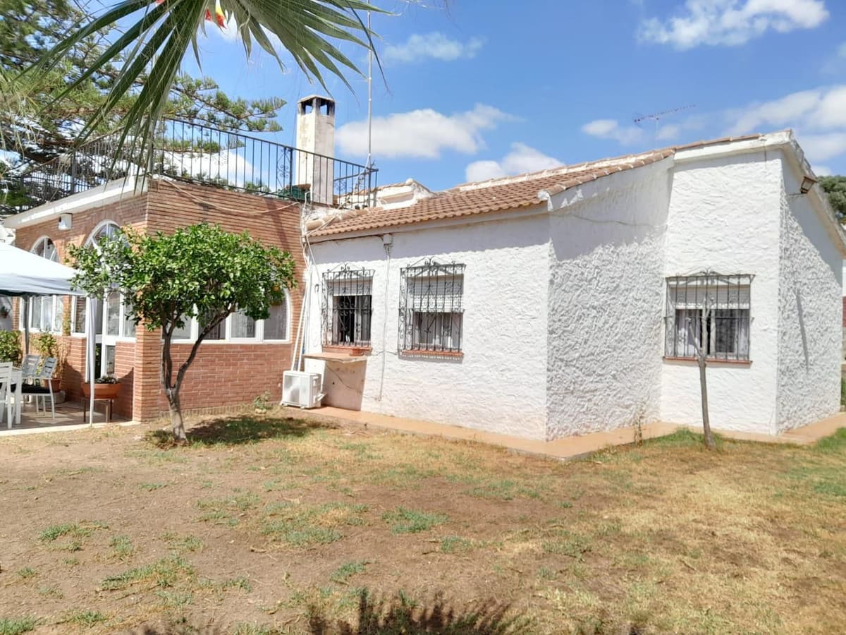 Detached Villa in Churriana — photo 1 of 10