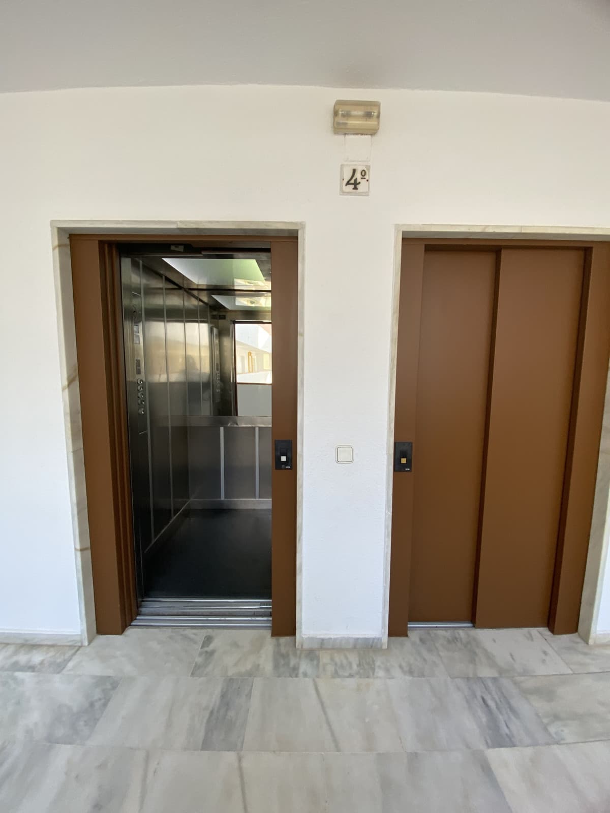 Middle Floor Apartment in Fuengirola — photo 8 of 10