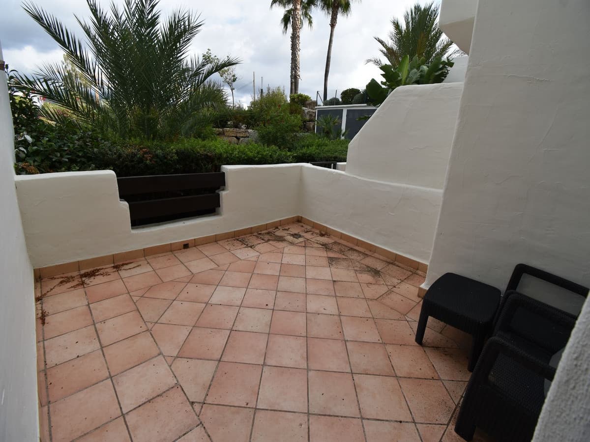 Ground Floor Apartment in Estepona — photo 6 of 10