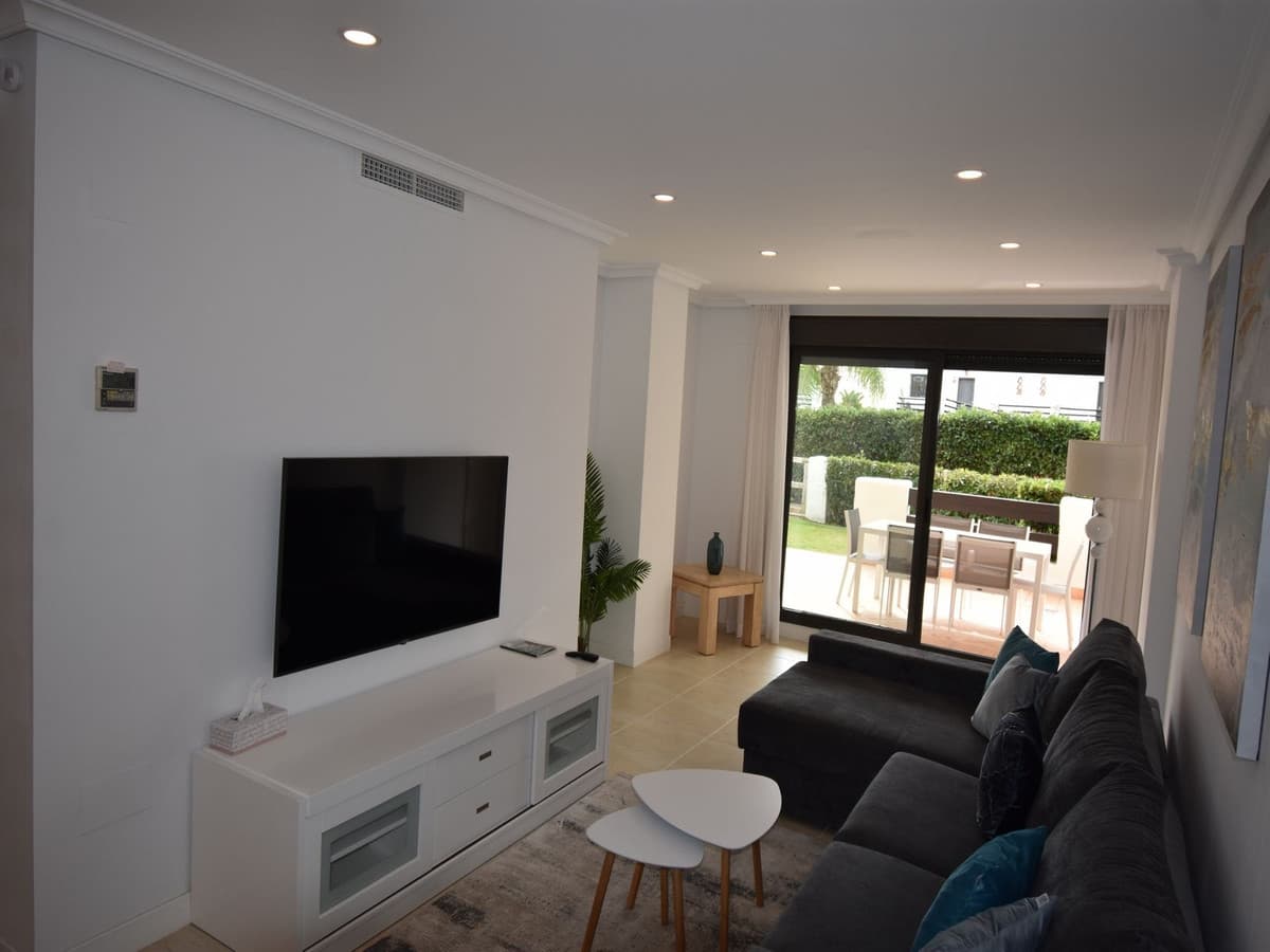 Ground Floor Apartment in Estepona — photo 9 of 10