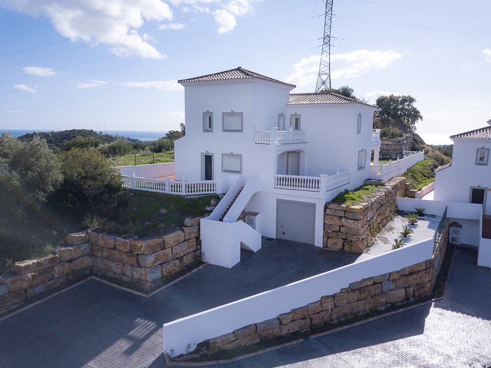 Detached Villa in Estepona — photo 1 of 10