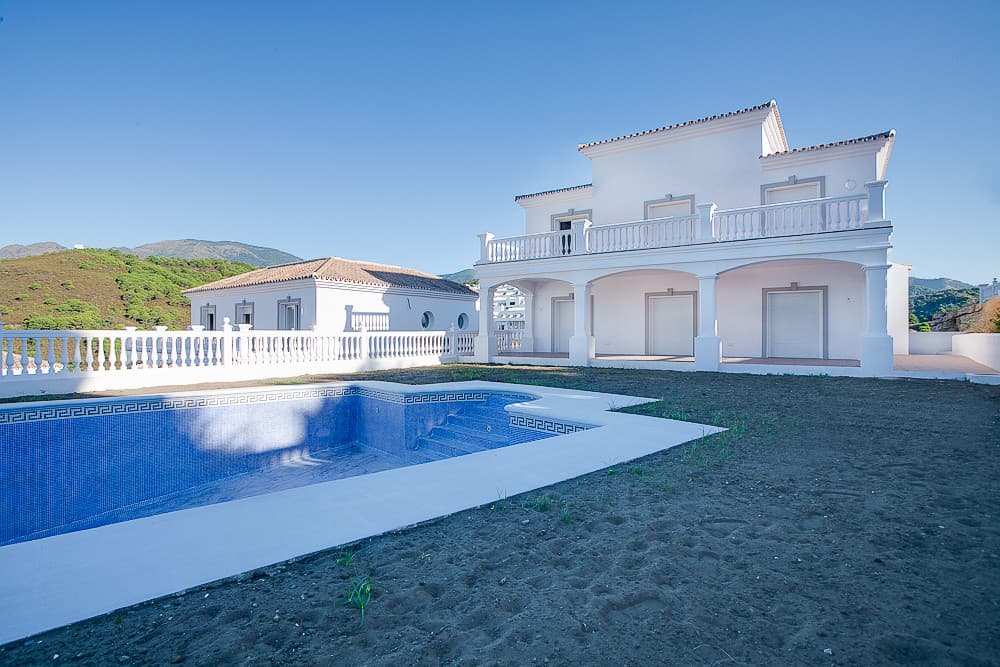 Detached Villa in Estepona — photo 6 of 10
