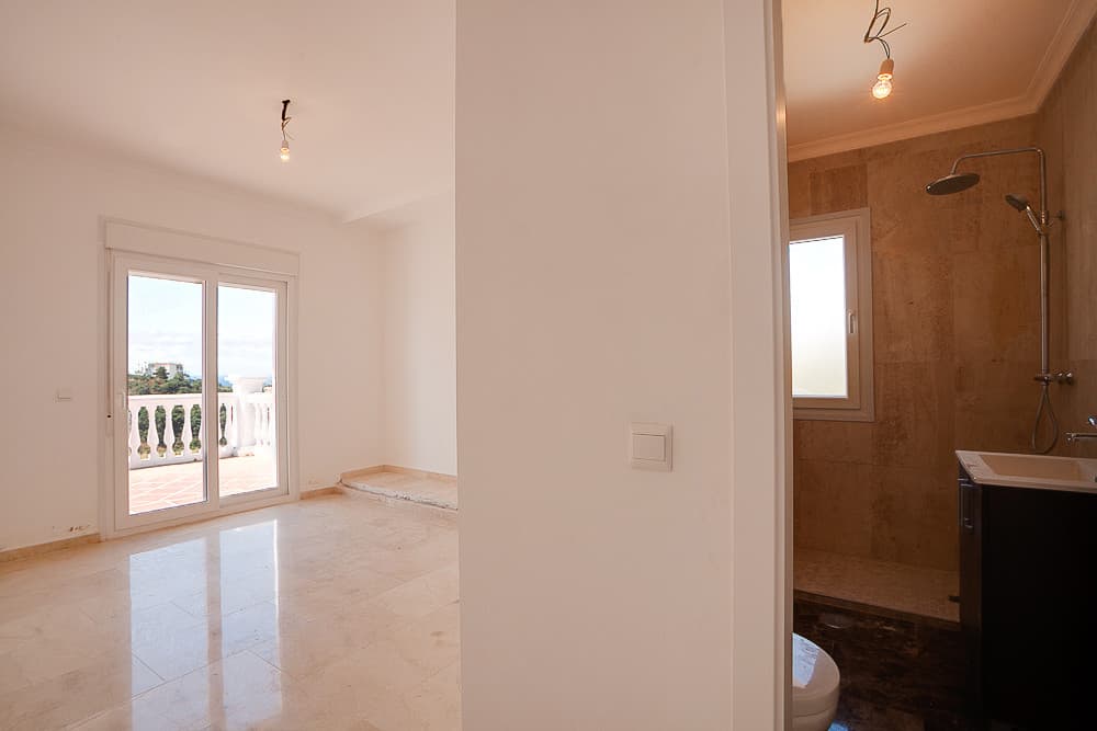 Detached Villa in Estepona — photo 9 of 10