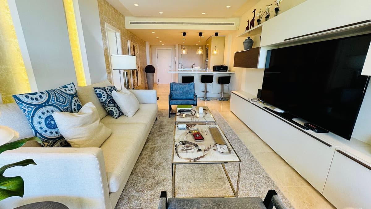 Ground Floor Apartment in Elviria — photo 2 of 10