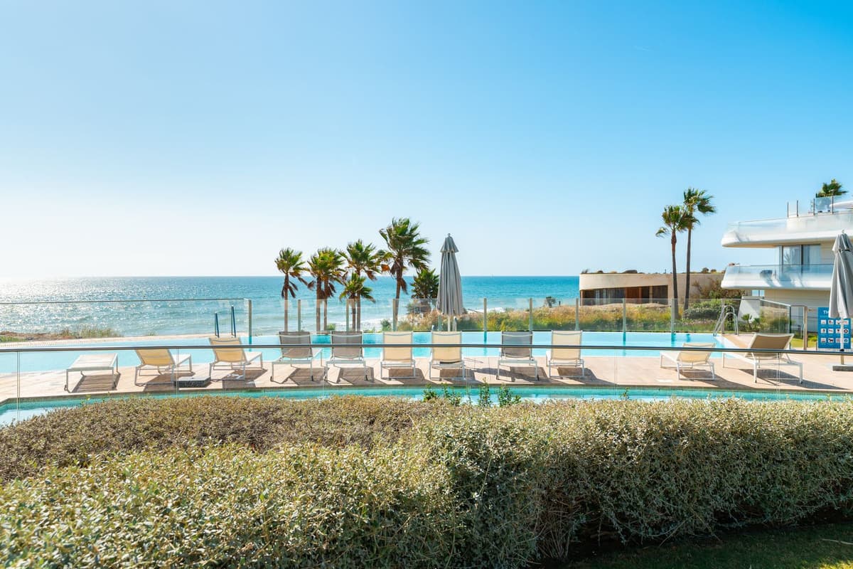 Ground Floor Apartment in Estepona — photo 2 of 10