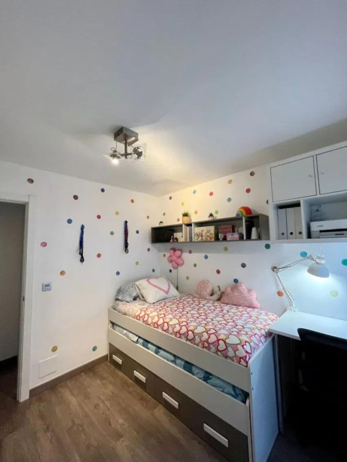 Middle Floor Apartment in Marbella — photo 3 of 10