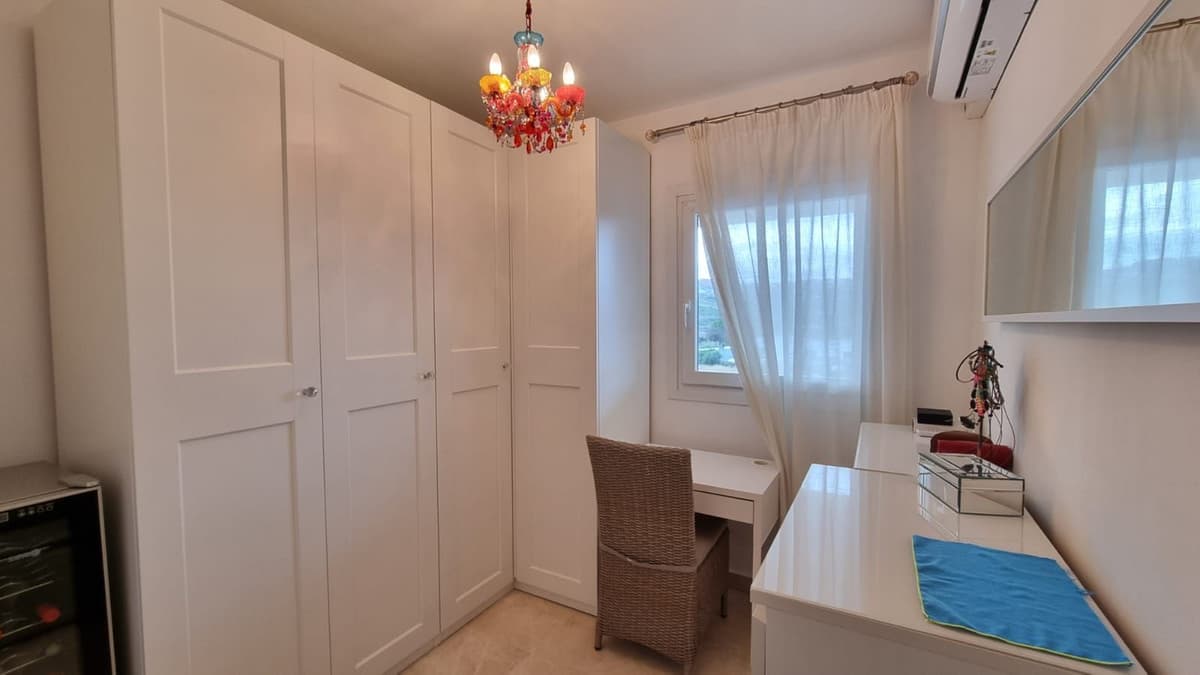 Middle Floor Apartment in San Luis de Sabinillas — photo 5 of 10