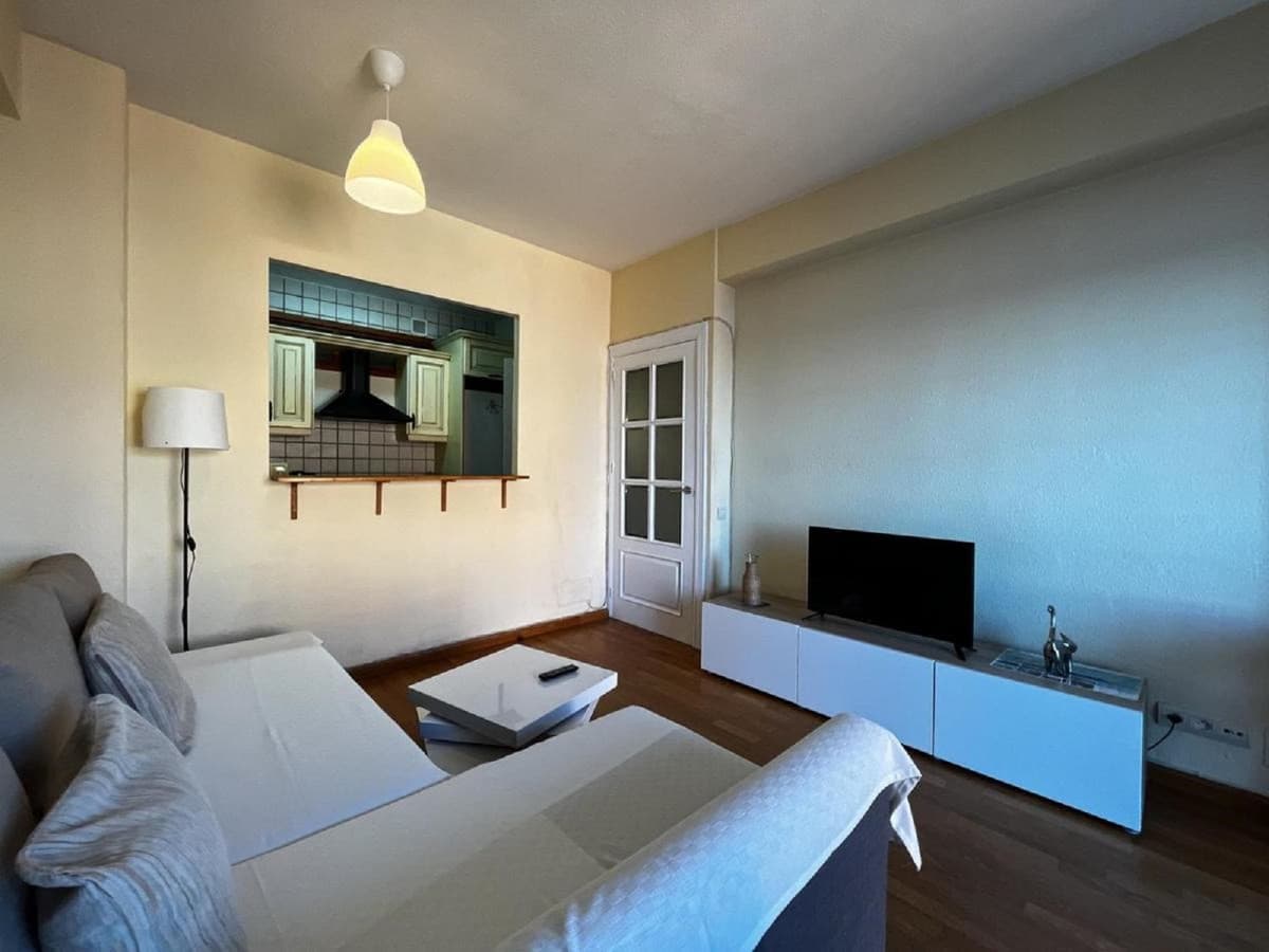 Middle Floor Apartment in Fuengirola — photo 9 of 10
