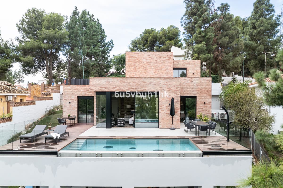 Detached Villa in El Atabal — photo 1 of 10