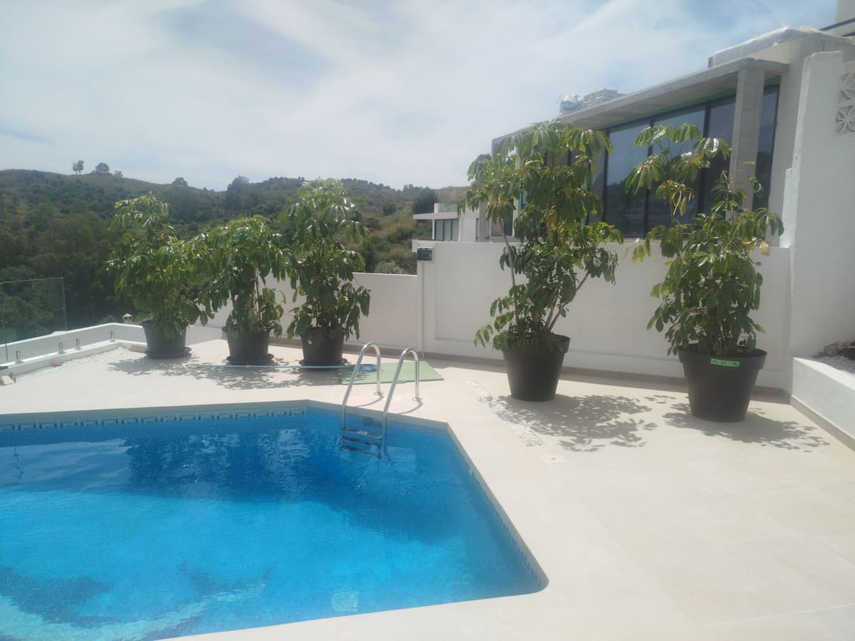 Detached Villa in Cerros del Aguila — photo 9 of 10