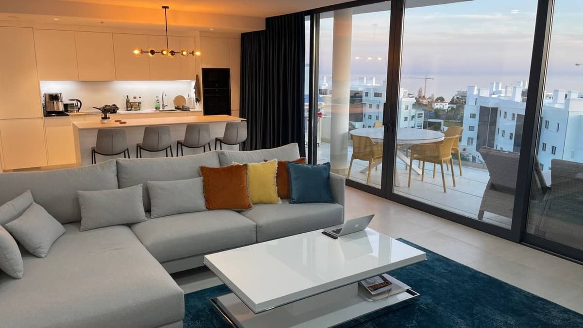 Middle Floor Apartment in Fuengirola — photo 8 of 10