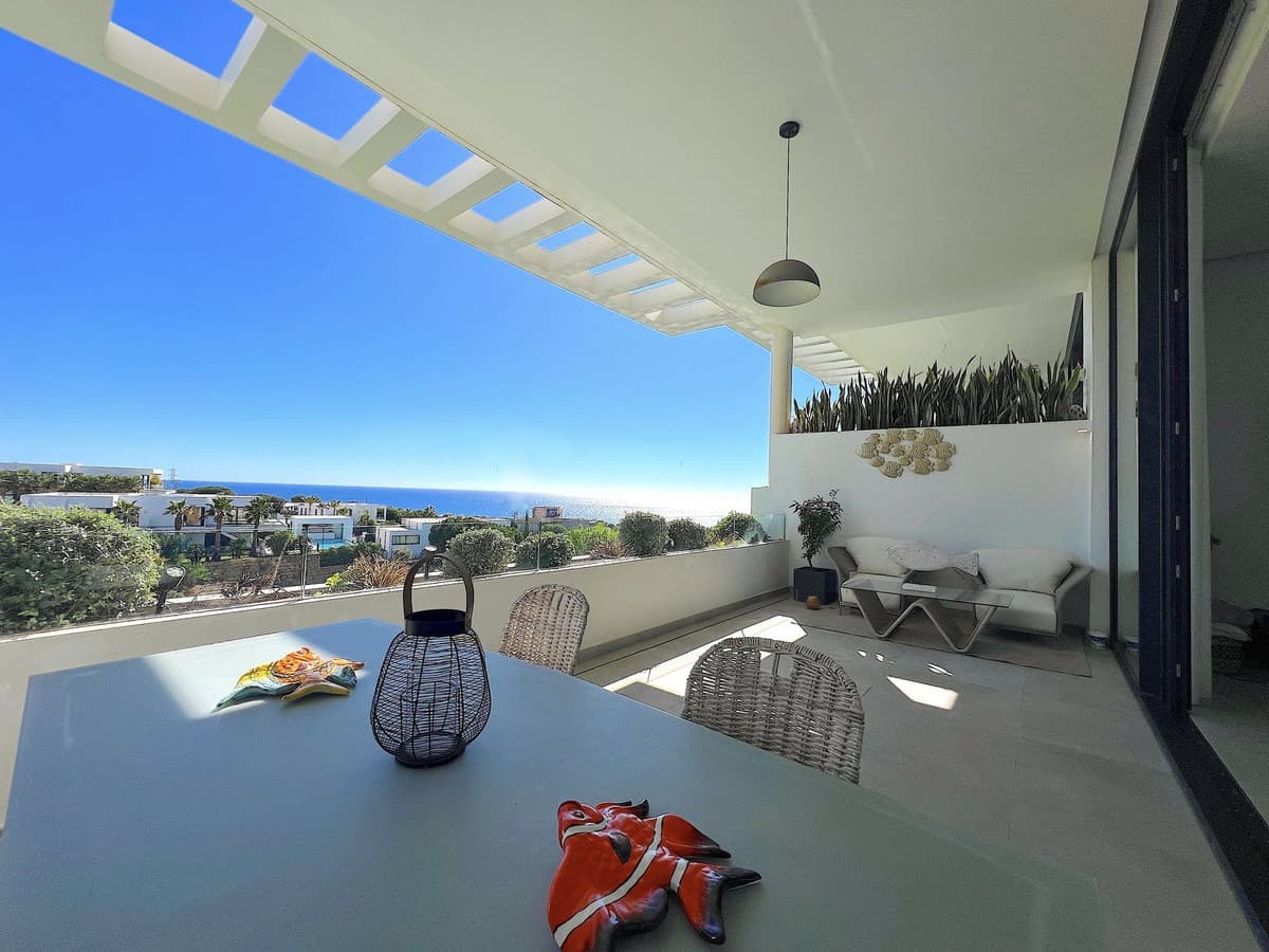 Townhouse in Artola — photo 2 of 10