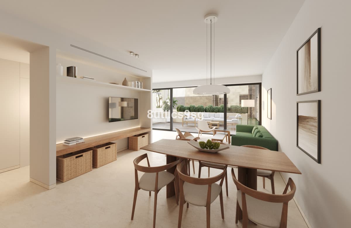 Ground Floor Apartment in Estepona — photo 3 of 10