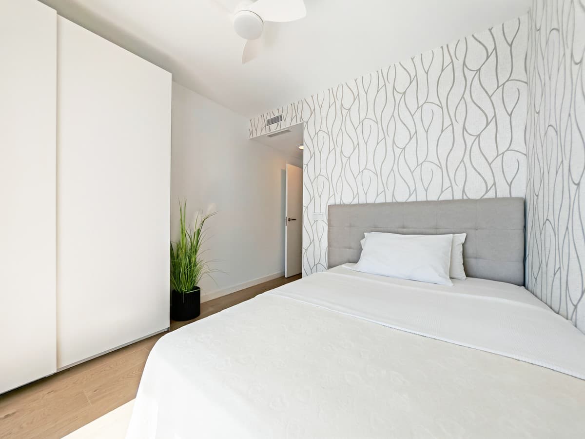 Middle Floor Apartment in Estepona — photo 8 of 10