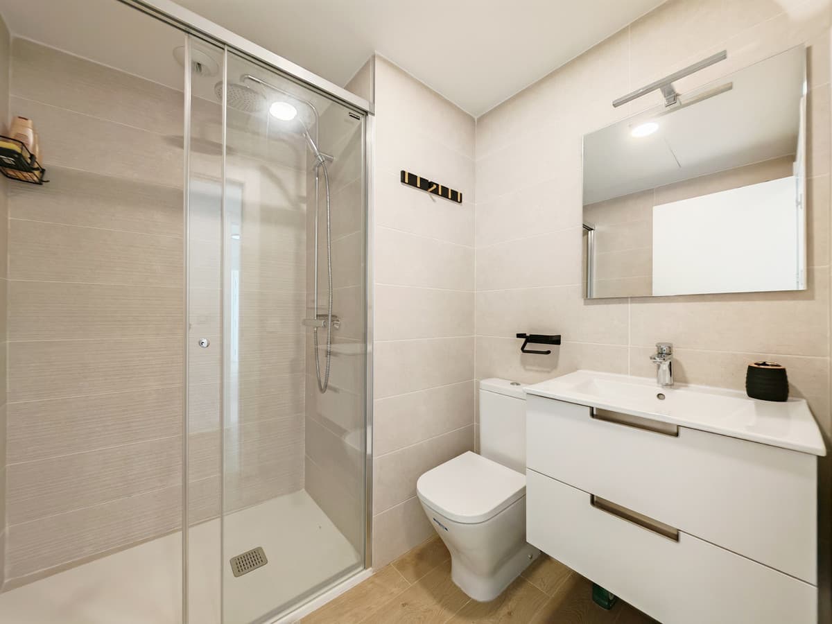 Middle Floor Apartment in Estepona — photo 9 of 10
