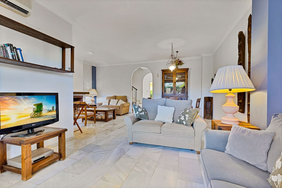 Townhouse in San Pedro de Alcántara — photo 4 of 10