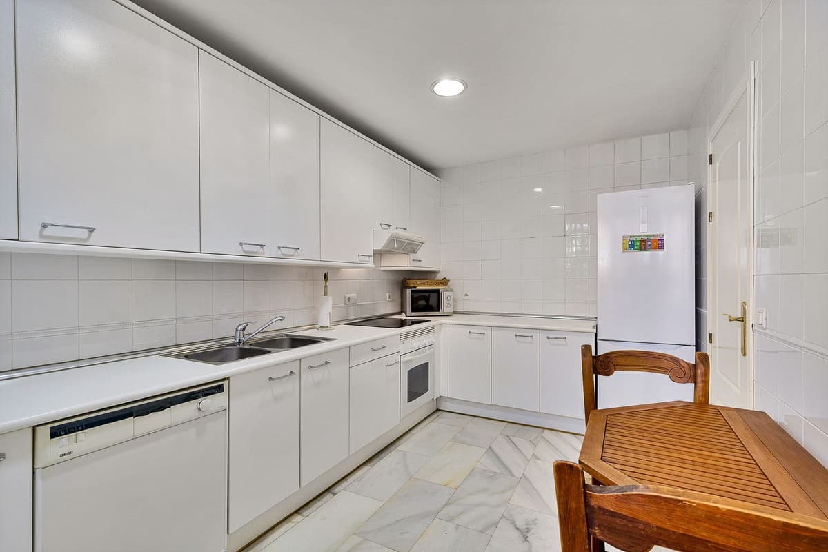 Townhouse in San Pedro de Alcántara — photo 7 of 10