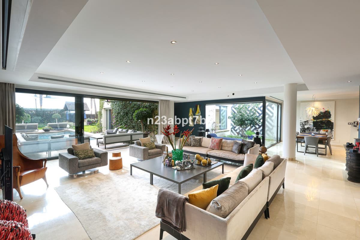 Detached Villa in Puerto Banús — photo 3 of 10