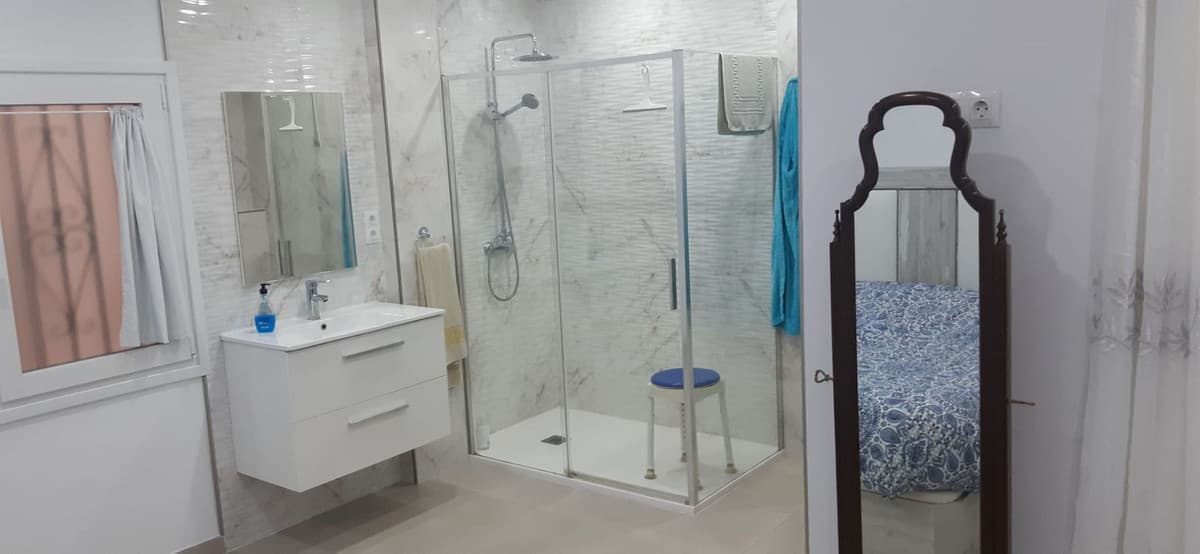 Middle Floor Apartment in Estepona — photo 7 of 10