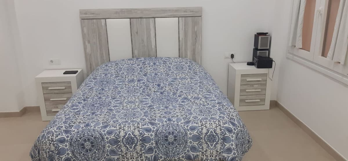 Middle Floor Apartment in Estepona — photo 8 of 10