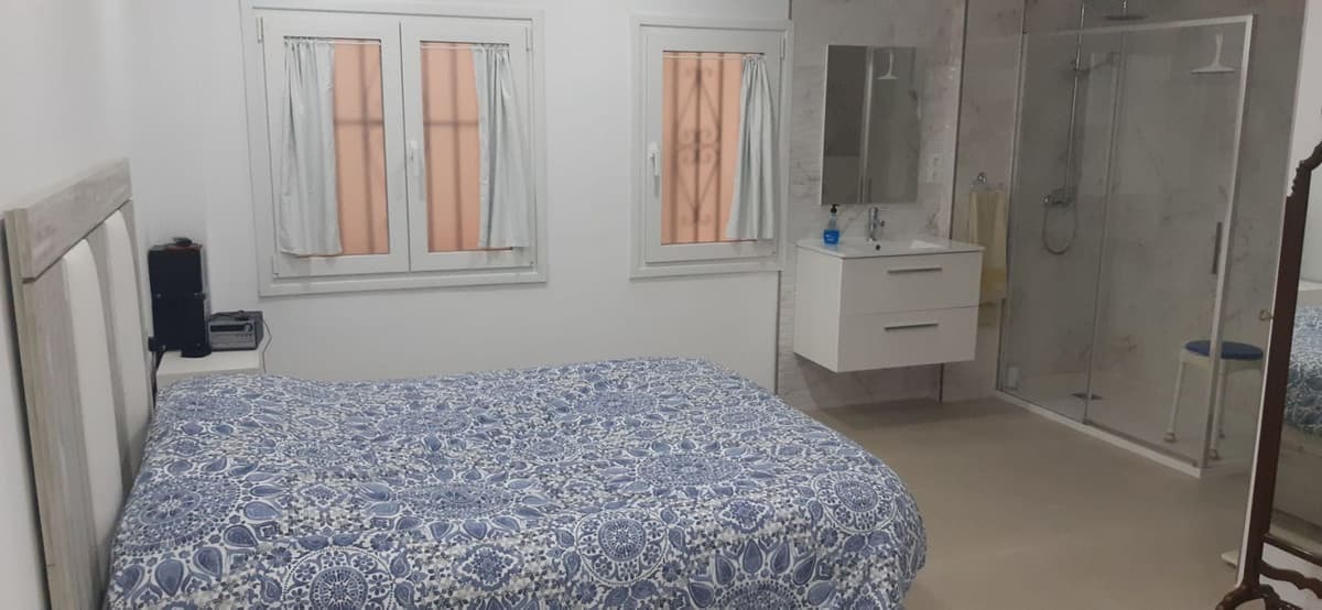 Middle Floor Apartment in Estepona — photo 9 of 10
