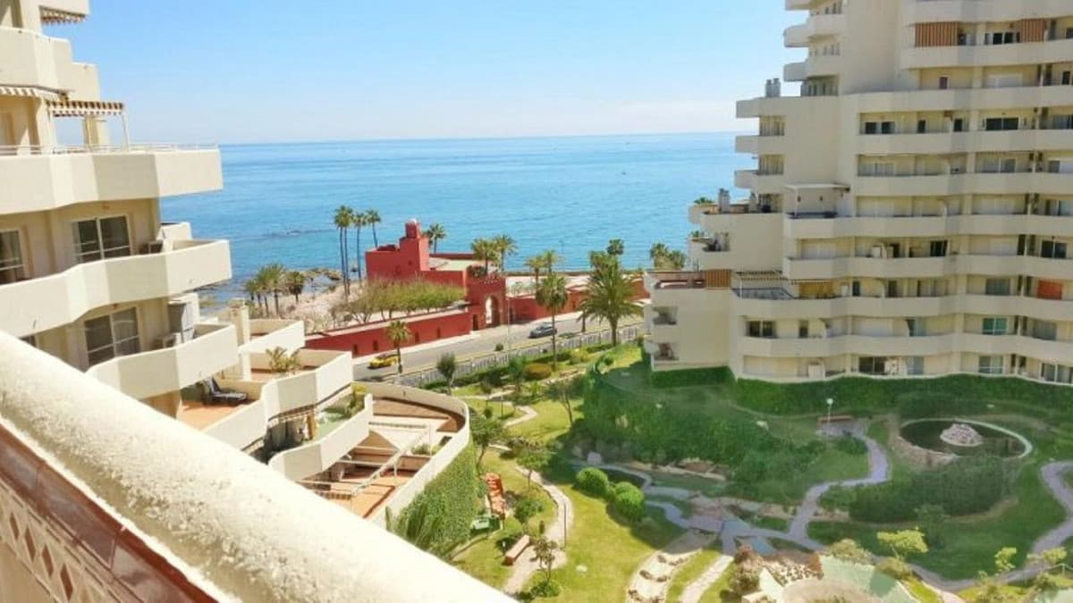Middle Floor Apartment in Benalmadena — photo 1 of 10
