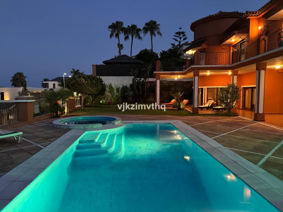 Detached Villa in Benahavís — photo 6 of 10