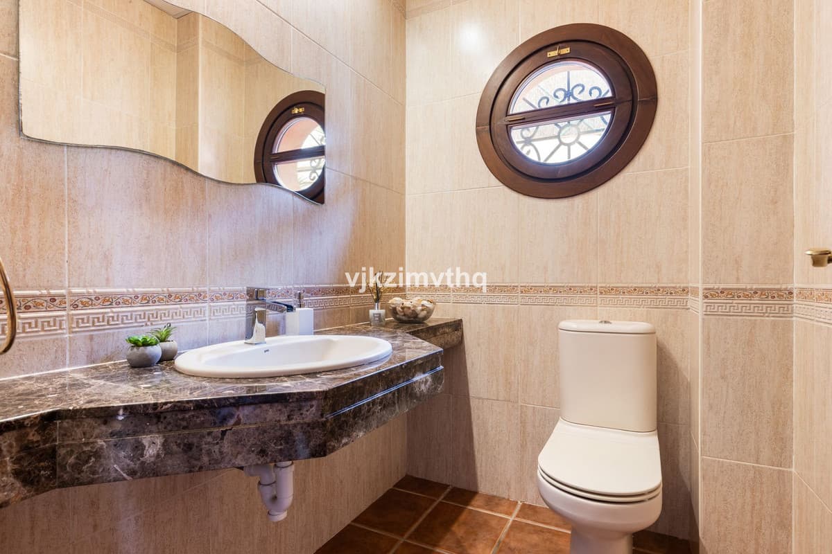 Detached Villa in Benahavís — photo 8 of 10