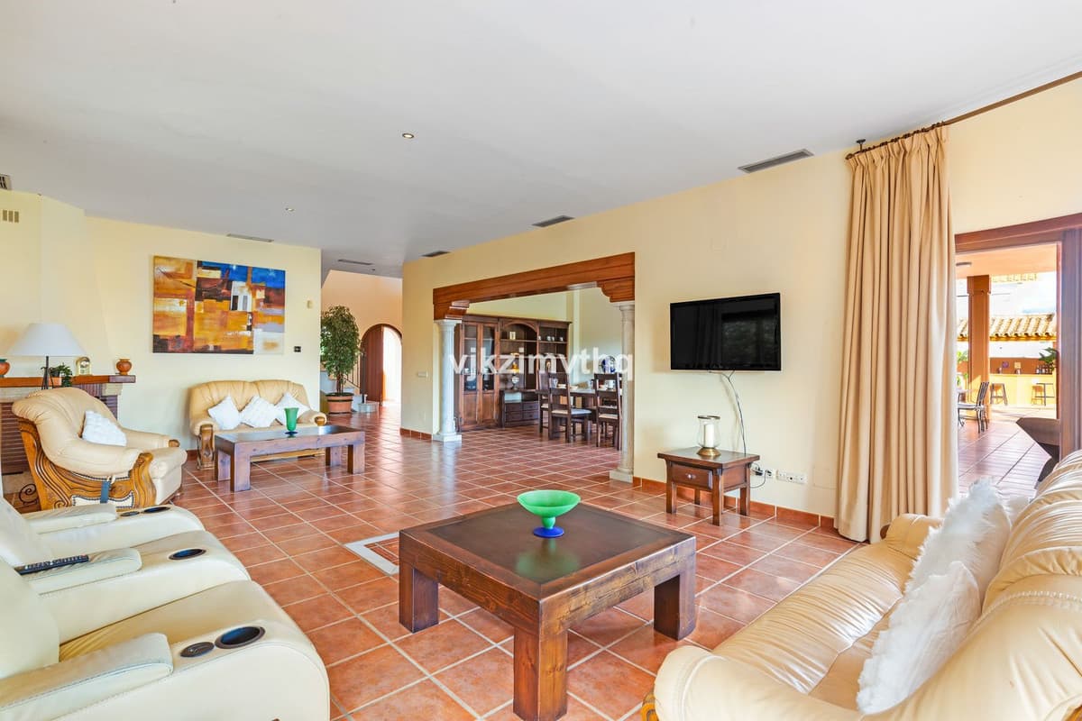 Detached Villa in Benahavís — photo 10 of 10