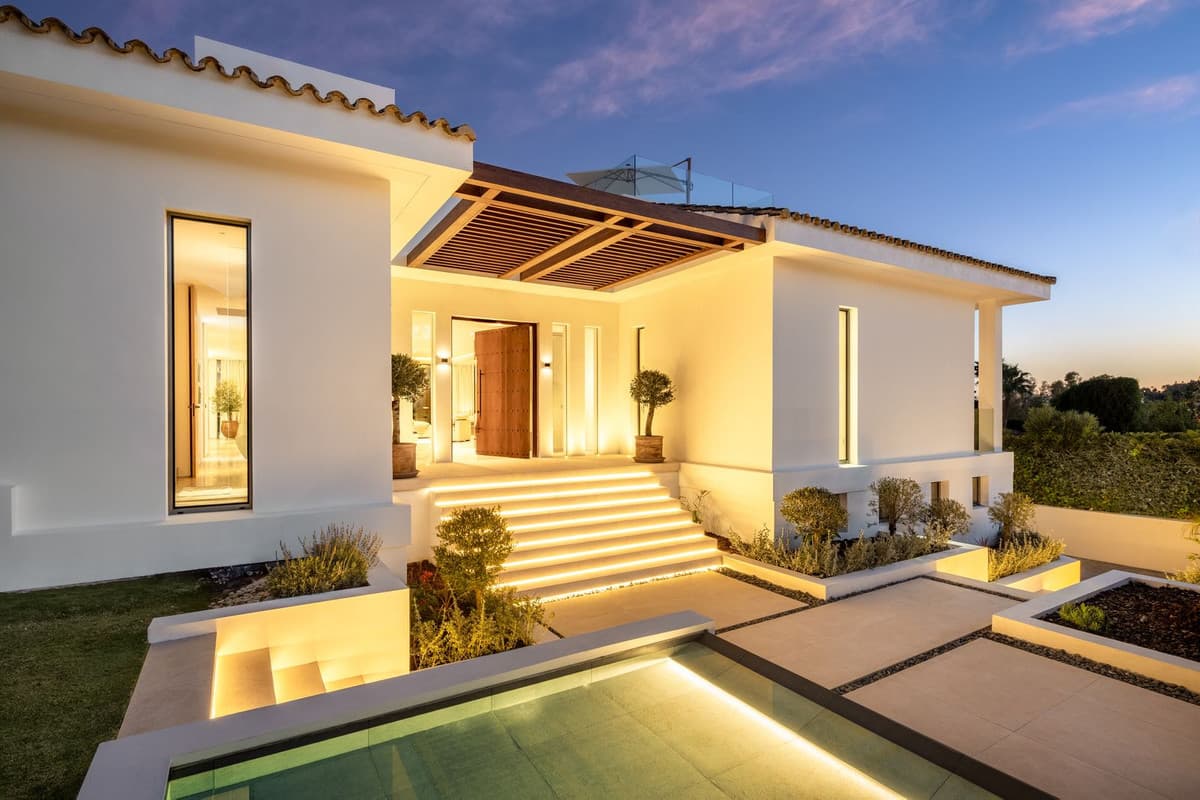 Detached Villa in Nueva Andalucía — photo 4 of 10