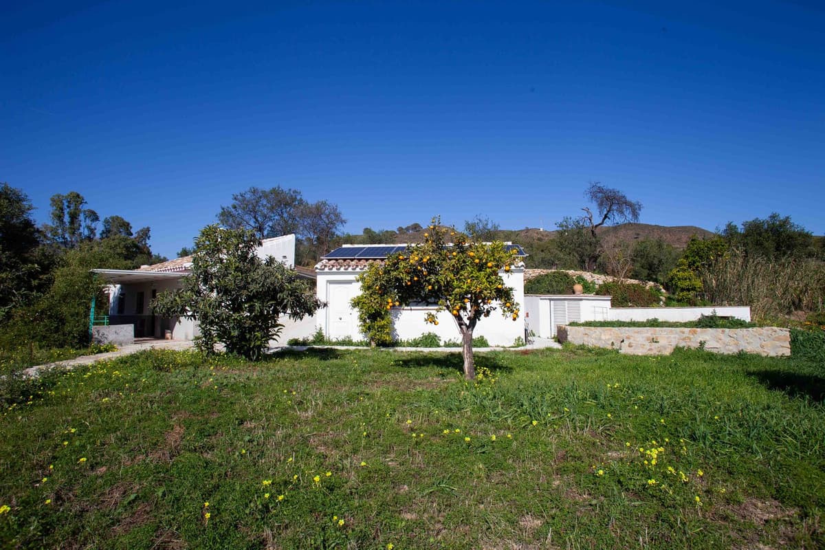 Cortijo in Casarabonela — photo 2 of 10