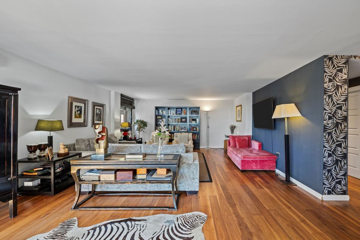 Middle Floor Apartment in Cerrado de Calderón — photo 1 of 10