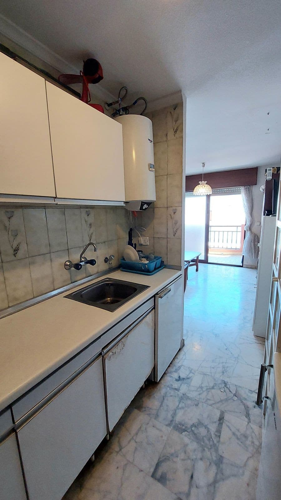 Middle Floor Apartment in Fuengirola — photo 4 of 10