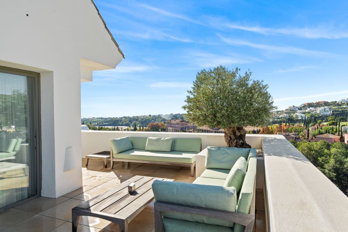Penthouse Duplex in Los Flamingos — photo 9 of 10