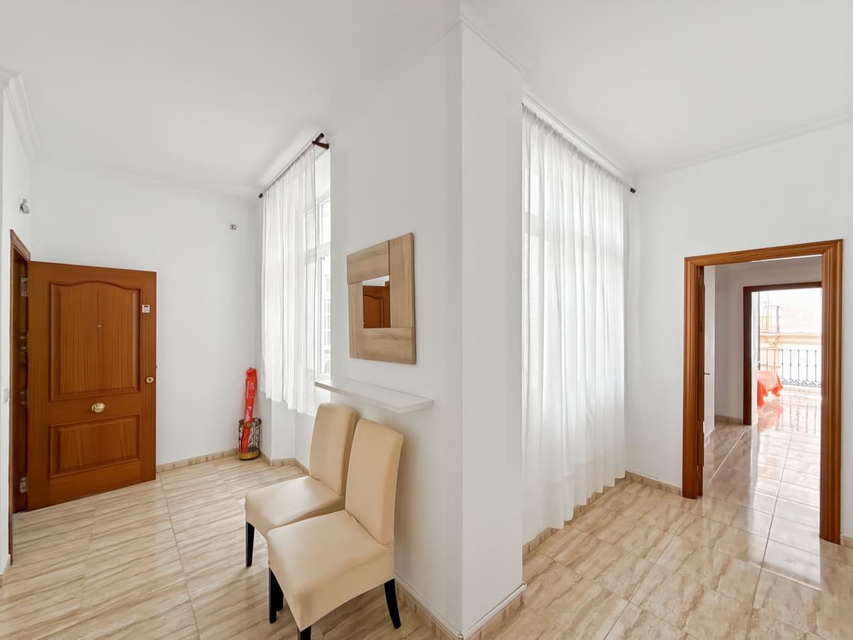 Middle Floor Apartment in Centro Histórico — photo 10 of 10