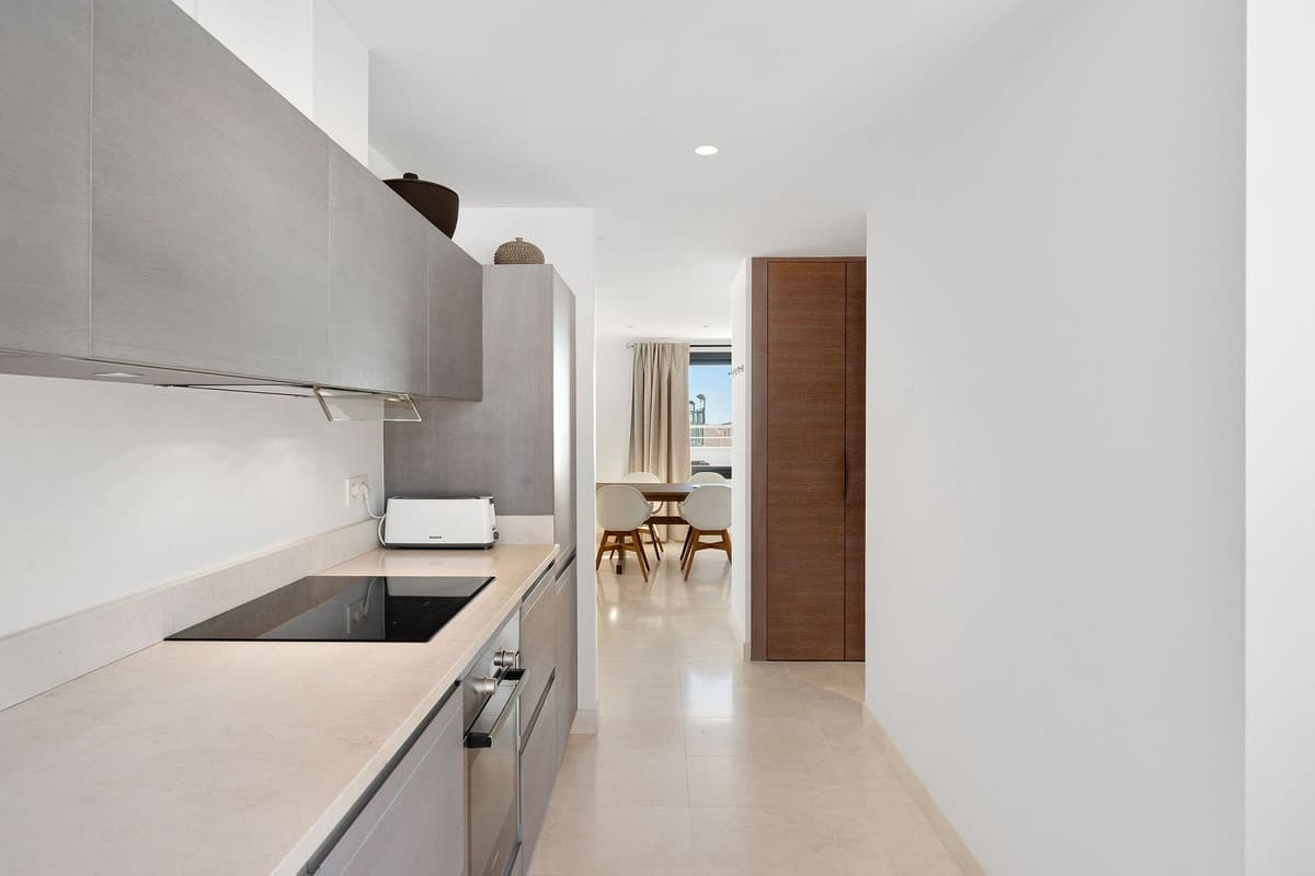 Penthouse in Estepona — photo 6 of 10