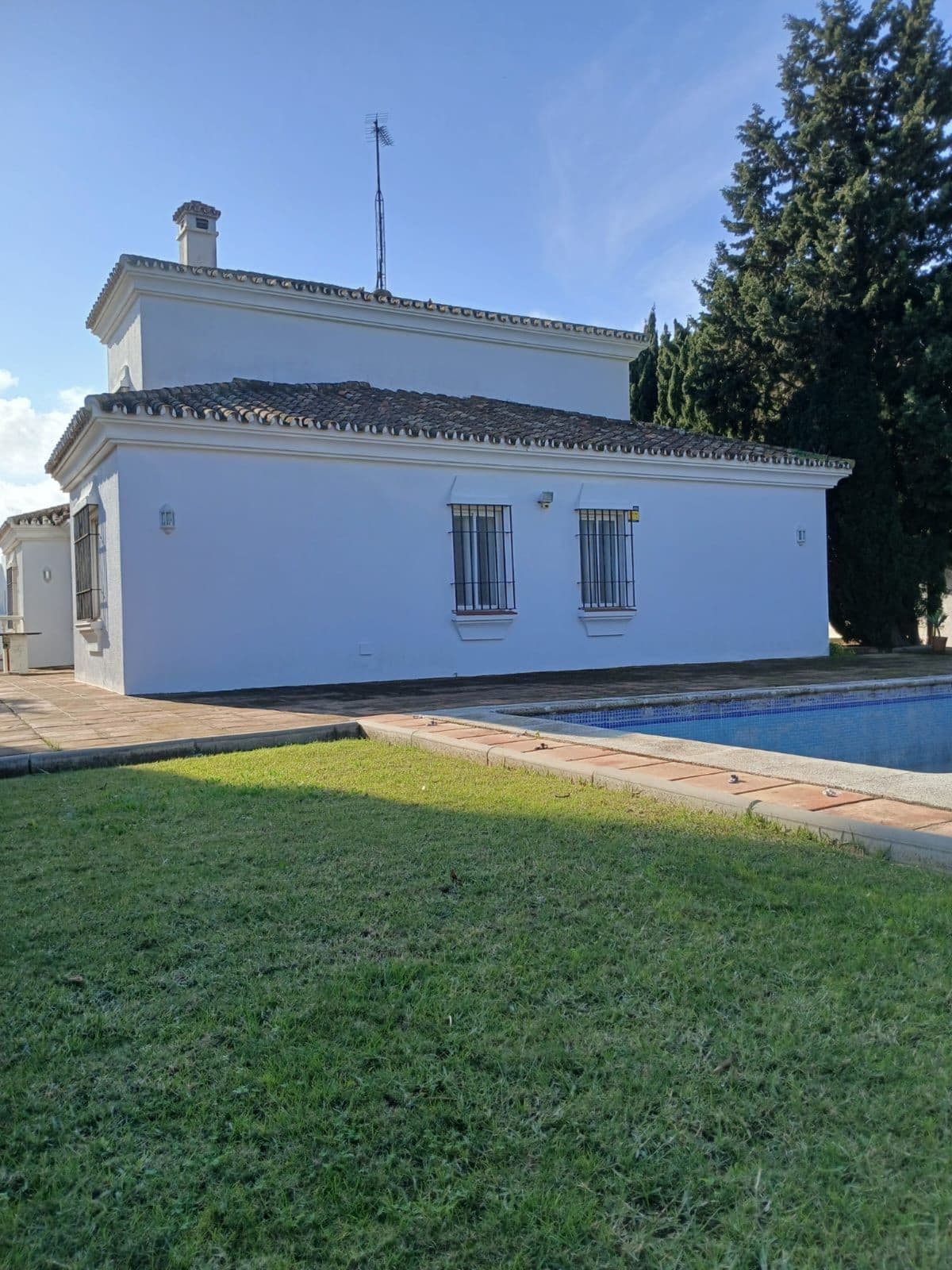 Detached Villa in Pueblo Nuevo de Guadiaro — photo 8 of 10