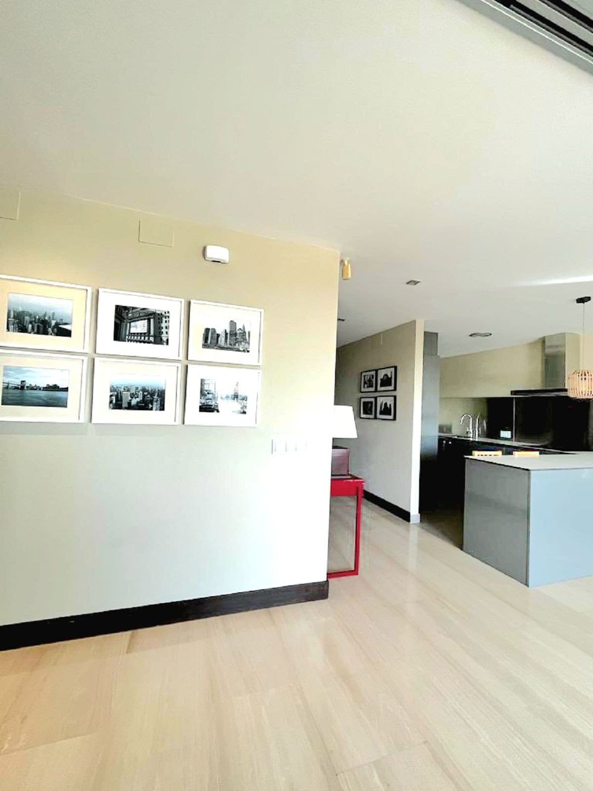 Middle Floor Apartment in Benahavís — photo 8 of 10