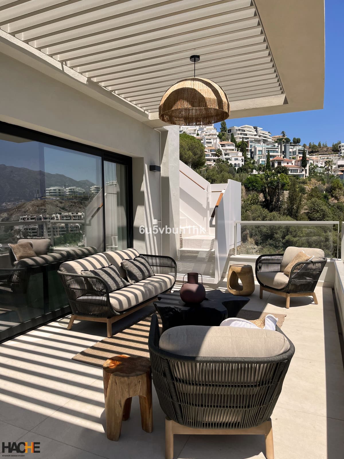 Penthouse in La Quinta — photo 2 of 10