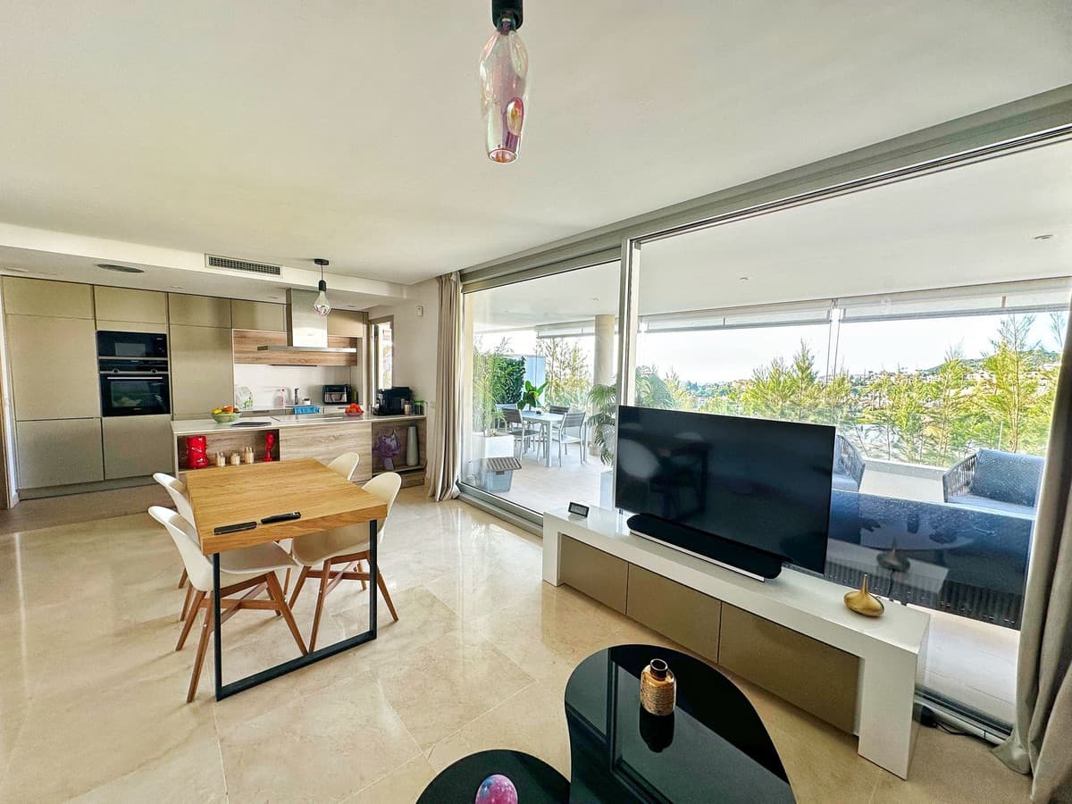Middle Floor Apartment in Los Arqueros — photo 4 of 10