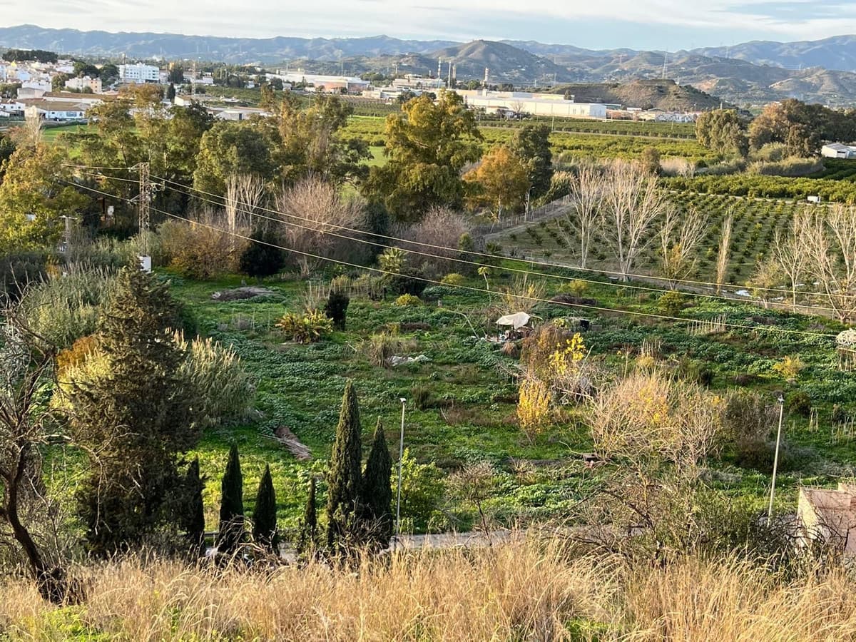 Land in Campanillas — photo 1 of 10