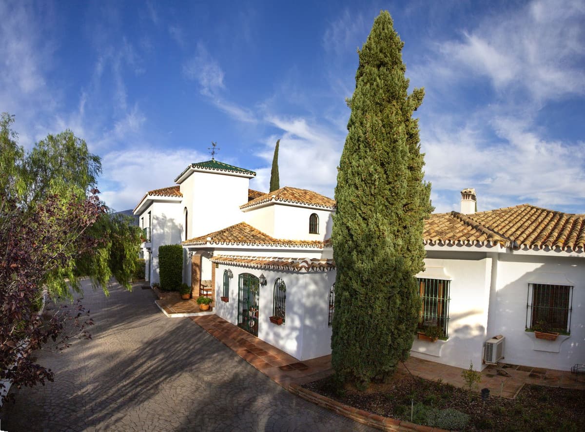 Detached Villa in La Cala Golf — photo 1 of 10