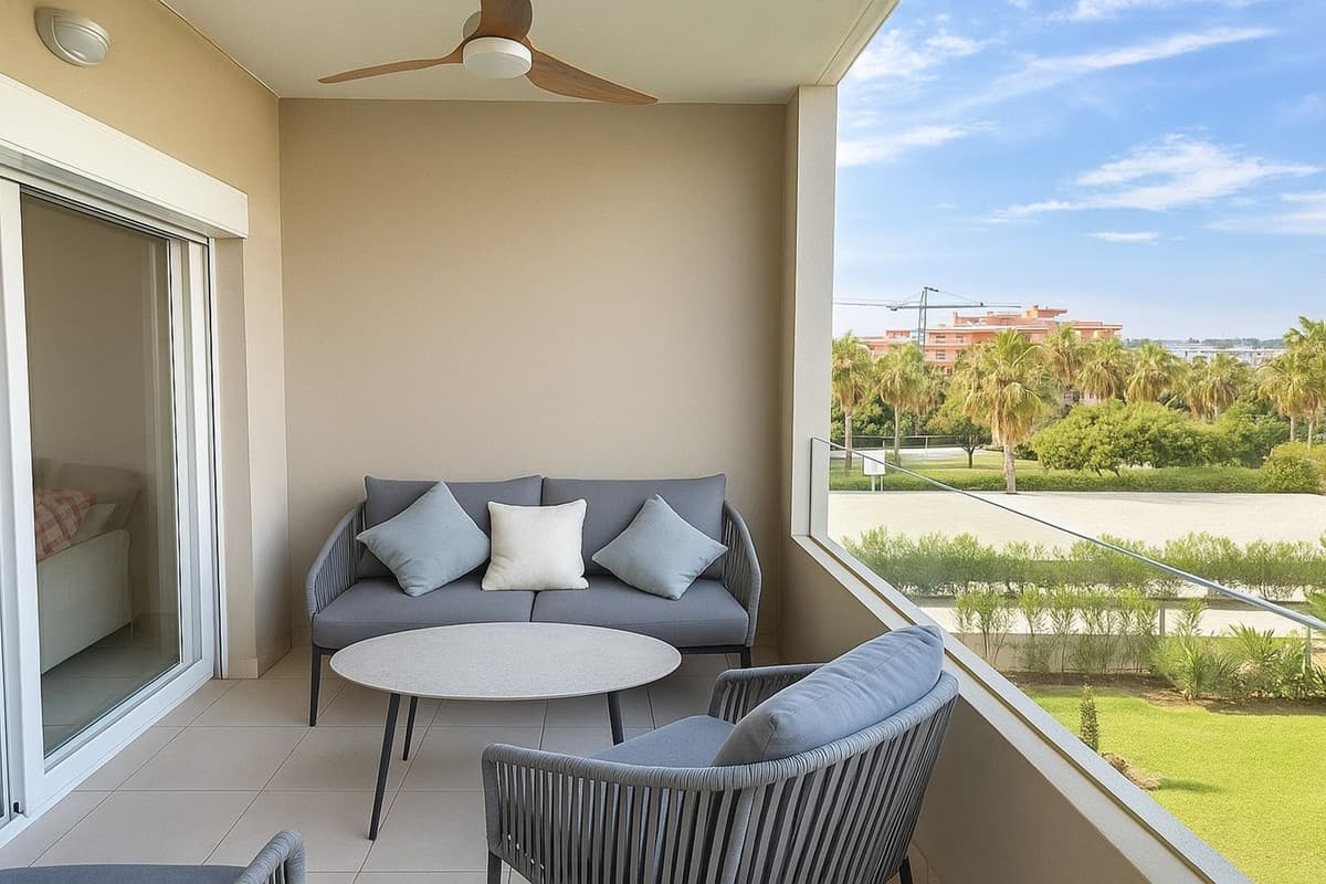 Middle Floor Apartment in Nueva Andalucía — photo 1 of 10