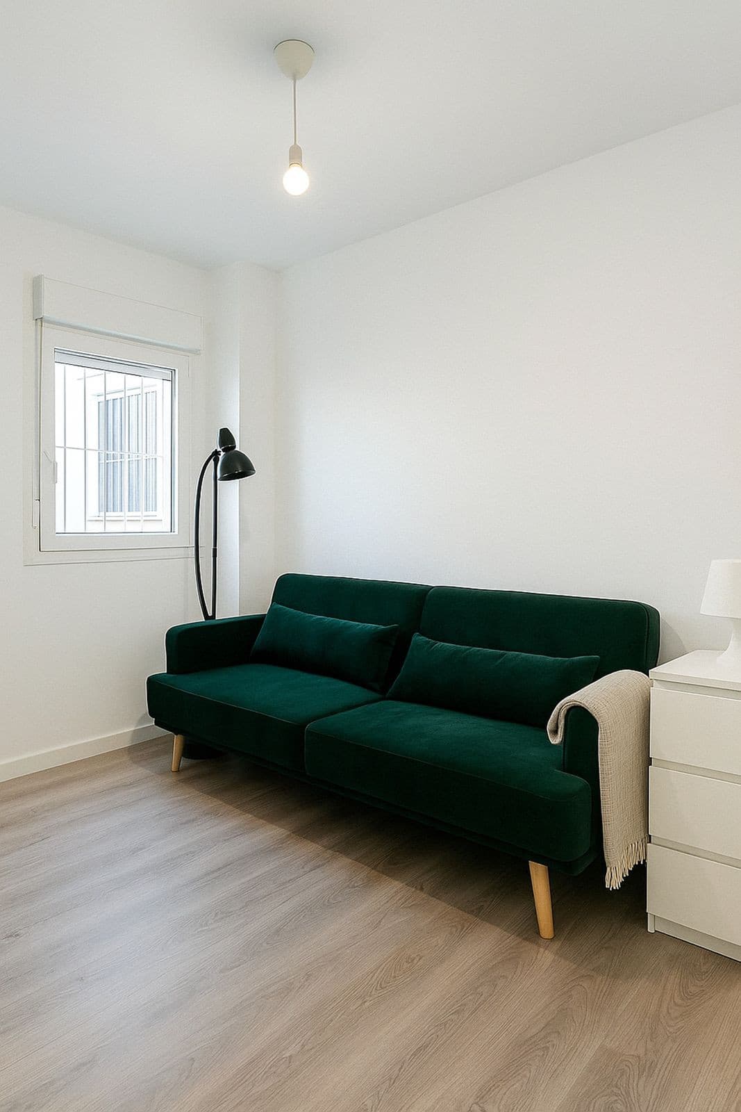Middle Floor Apartment in Nueva Andalucía — photo 8 of 10