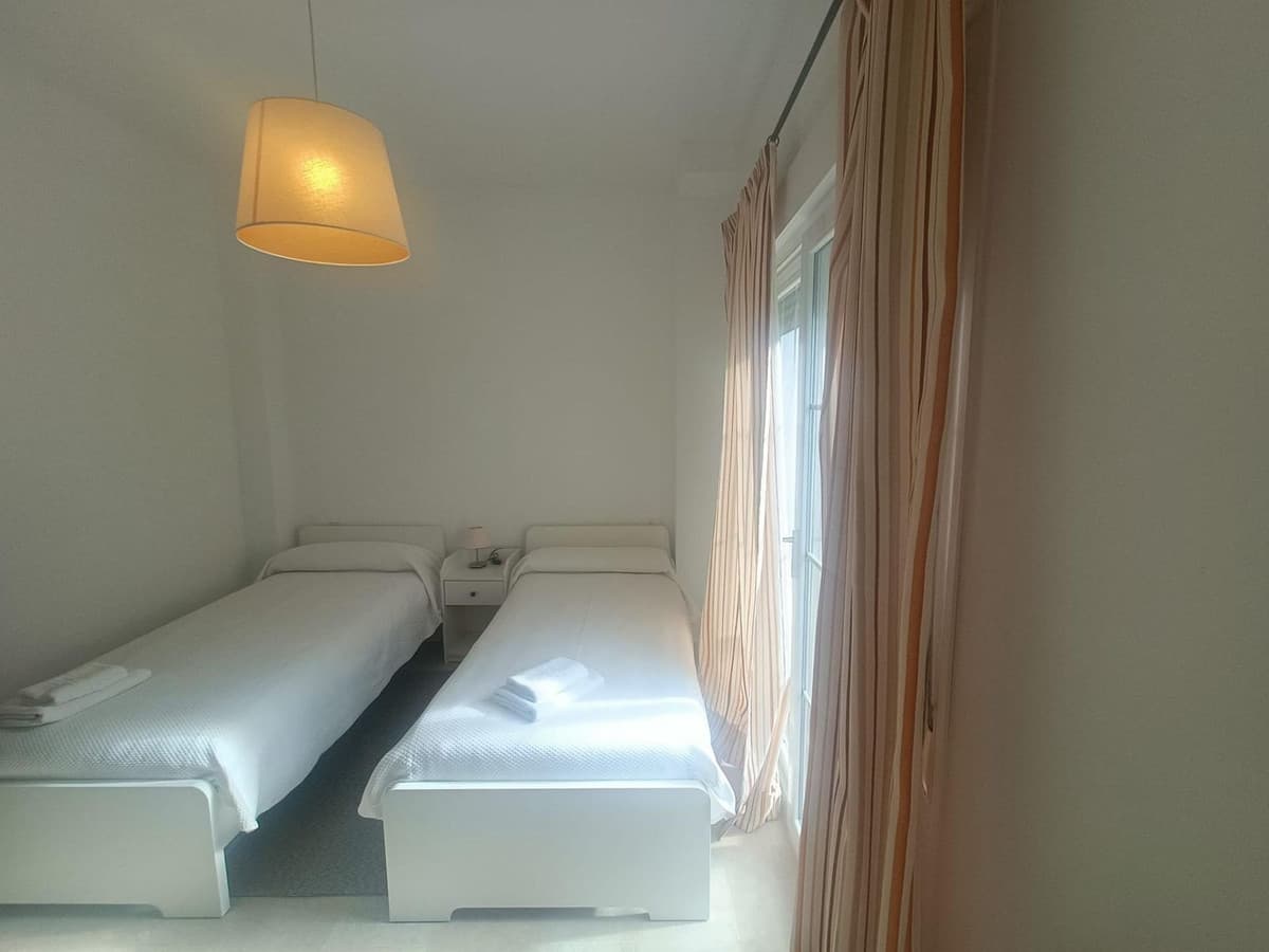 Townhouse in Alhaurín de la Torre — photo 9 of 10